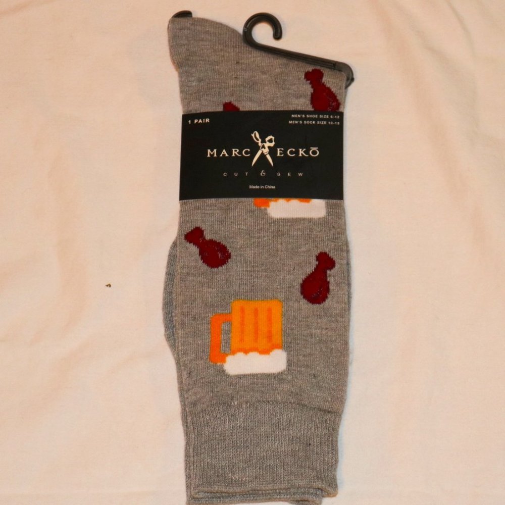 Cut & Sew by Marc Ecko Beer & Wings Designer Socks